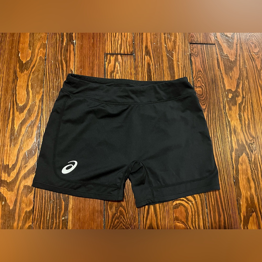 Asics Volleyball Shorts (Youth XL, like new condition)